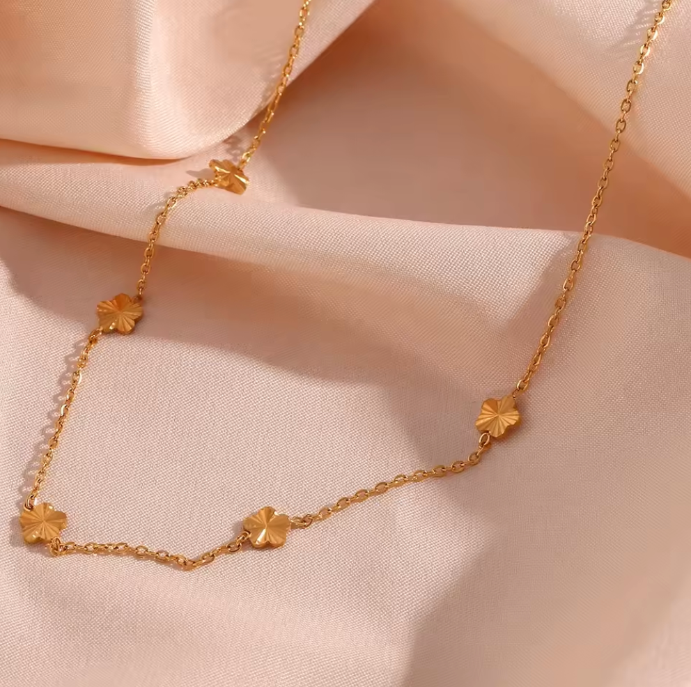 Minimalist Flower Charm Necklace