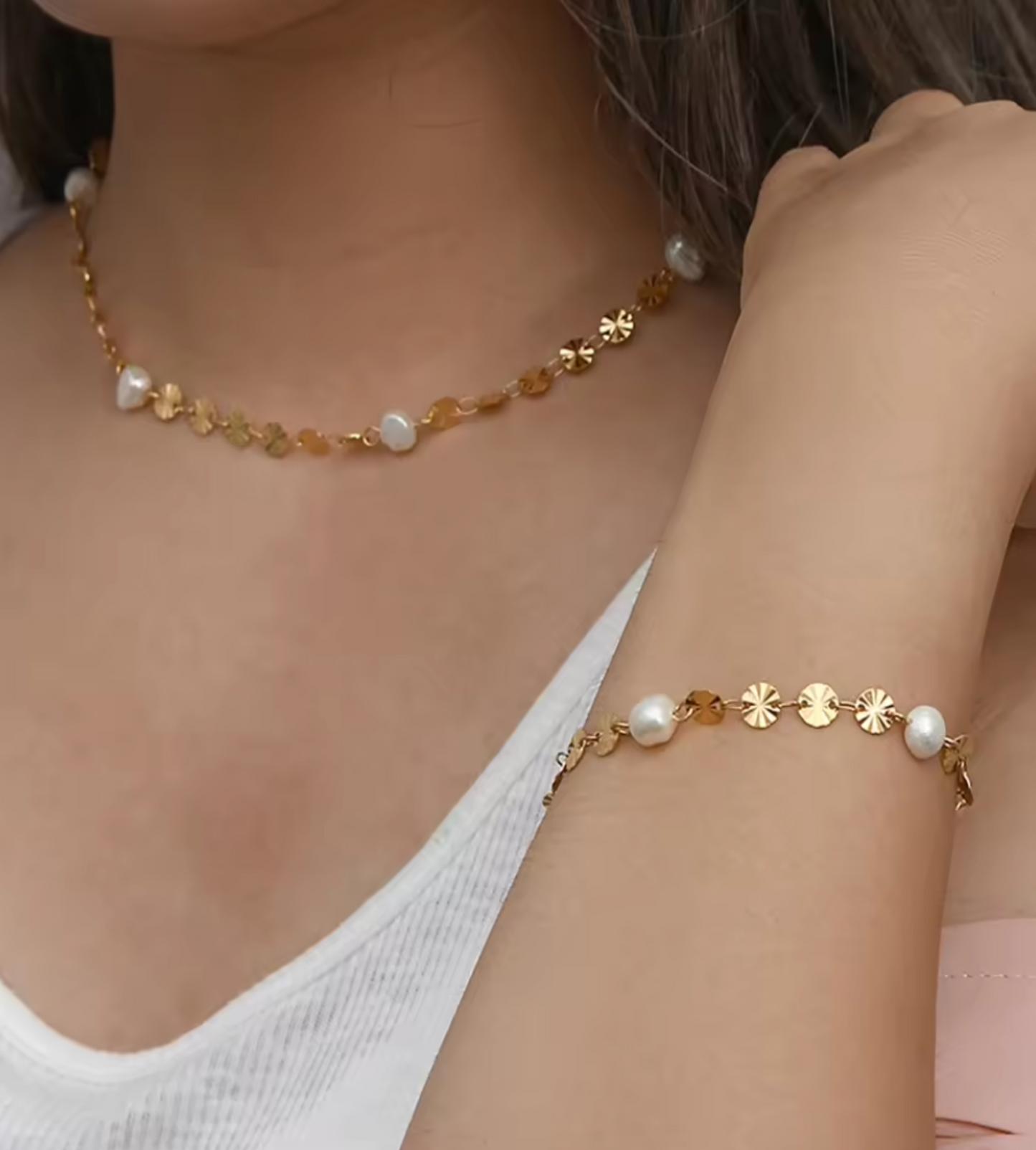 Dainty Snowflake Pearl Bracelet