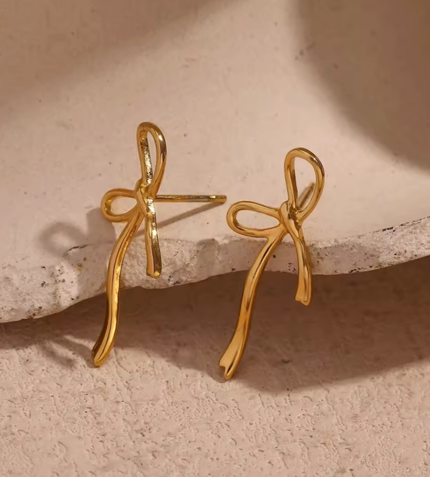 Dainty Ribbon Bow Earring
