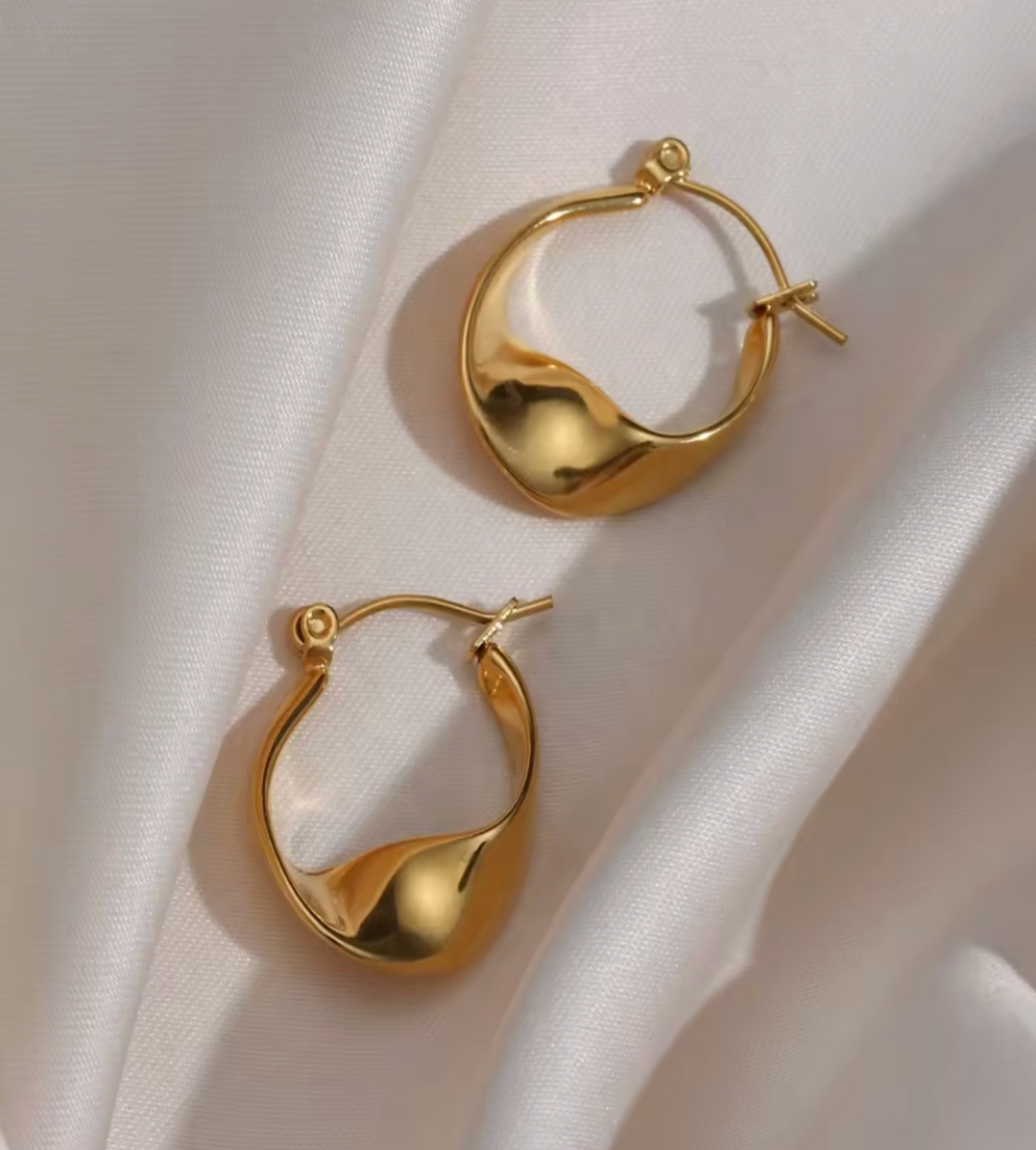 Retro Statement Uneven Gold Hoops