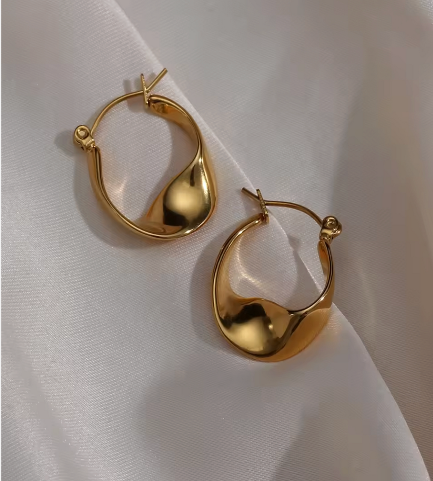 Retro Statement Uneven Gold Hoops