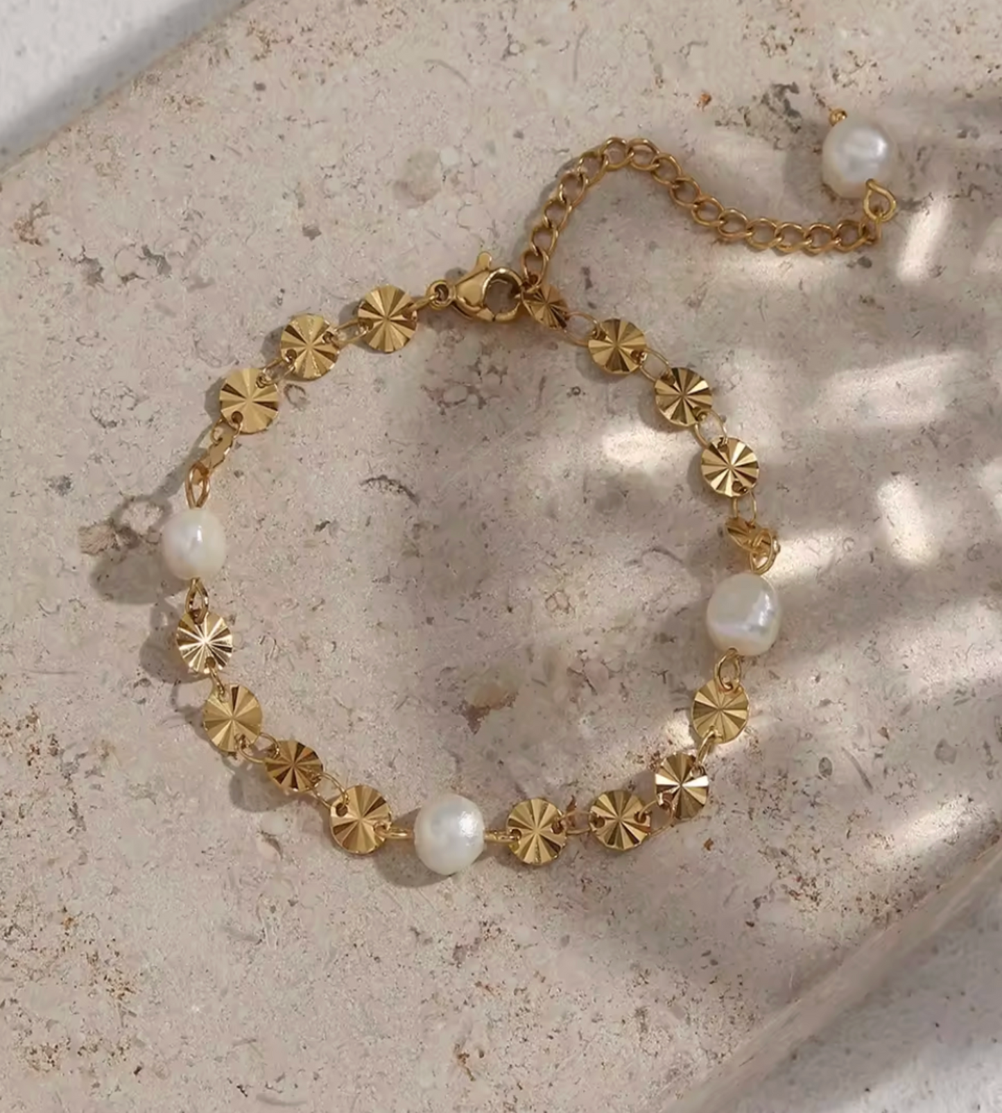 Dainty Snowflake Pearl Bracelet